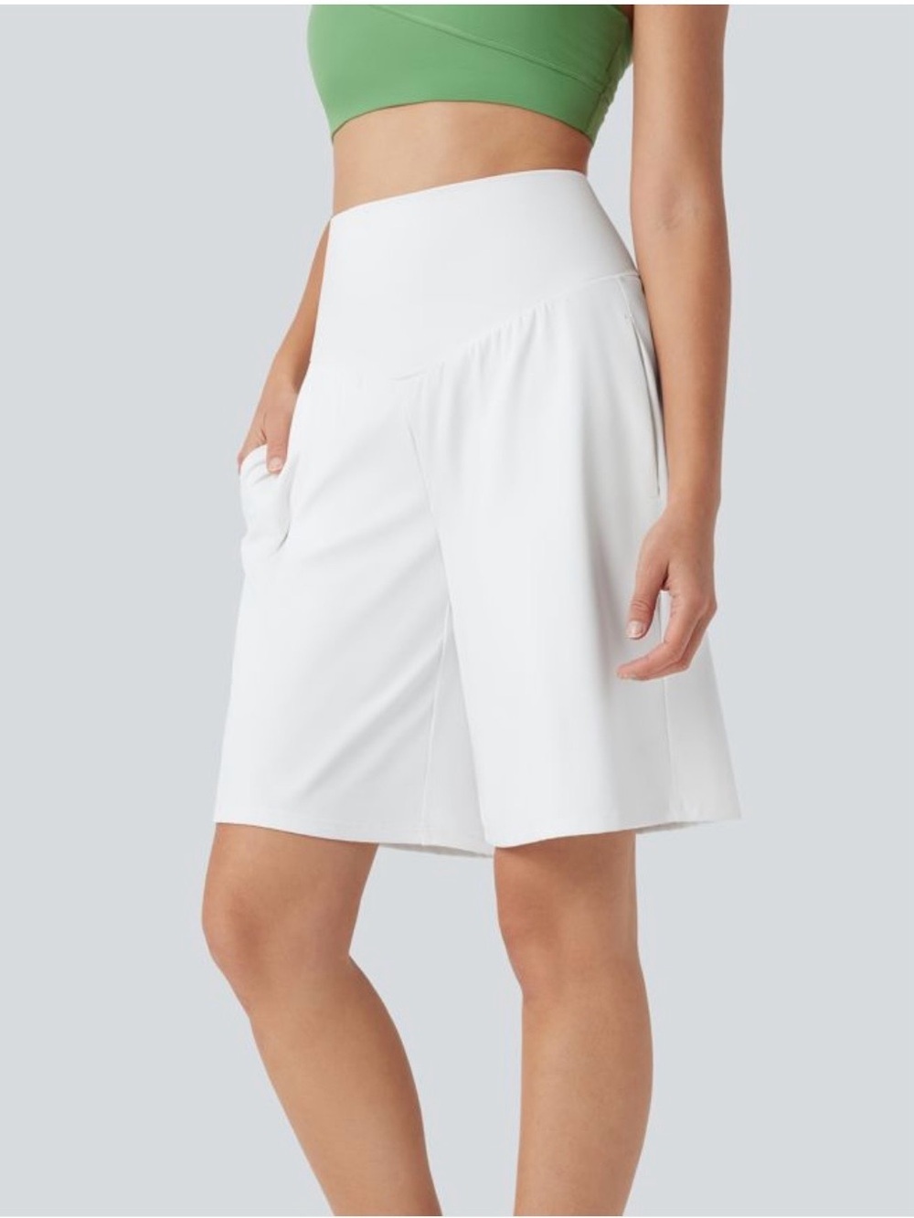 Halara SoftlyZero Airy High Waisted Pockets Cool Touch Yoga Bermuda Shorts 
NWT